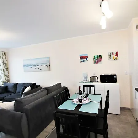 Superior Pastelowy Przy Plazy Apartment