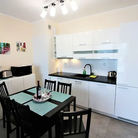 Superior Pastelowy Przy Plazy