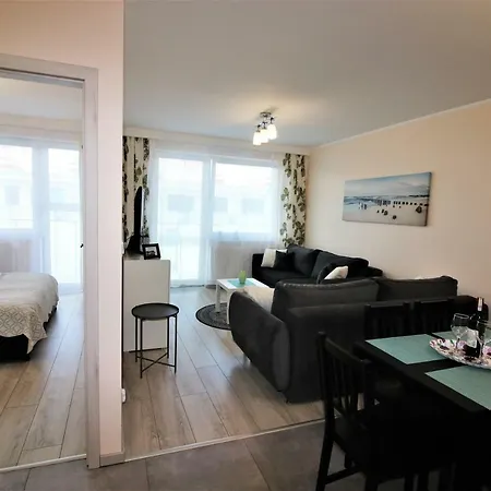 Superior Pastelowy Przy Plazy Kolberg